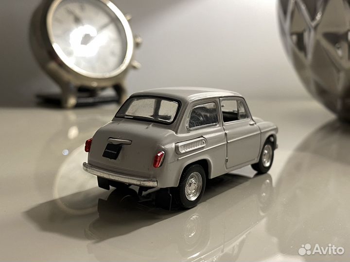 Заз 965А 1:43