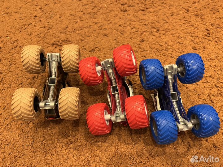 Машинки собаки монстртрак