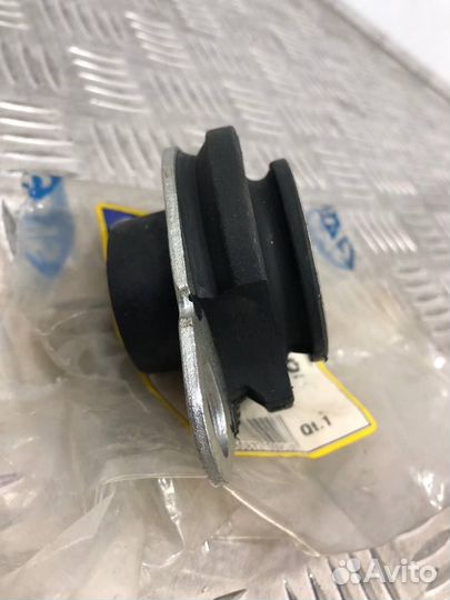 Опора двигателя левая 4001370 sasic