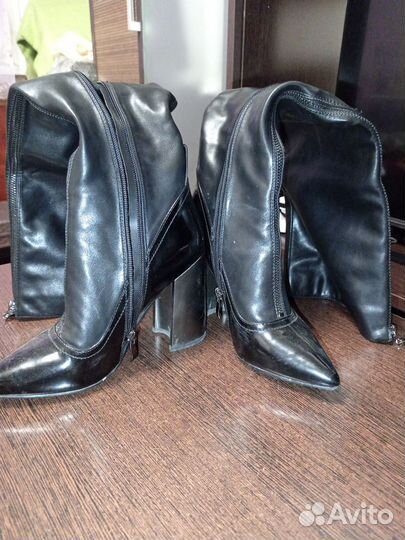 Женская одежда и обувь