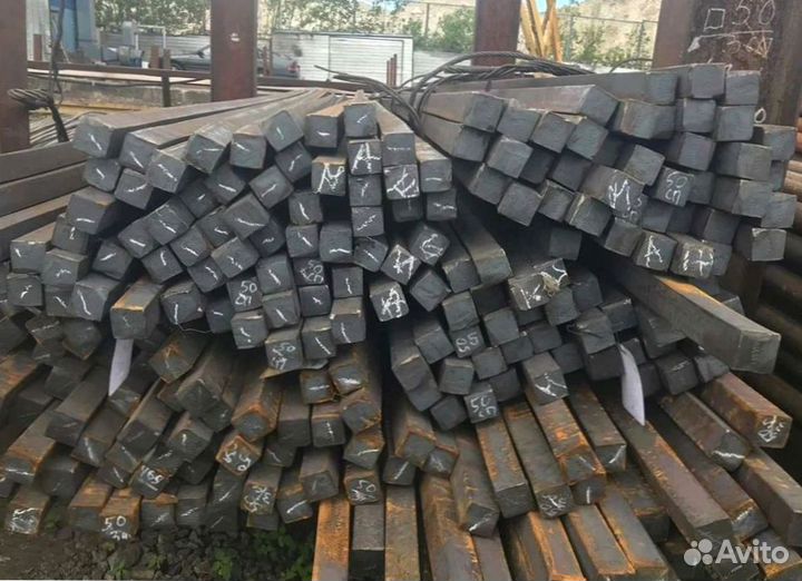 Квадрат литой металлический