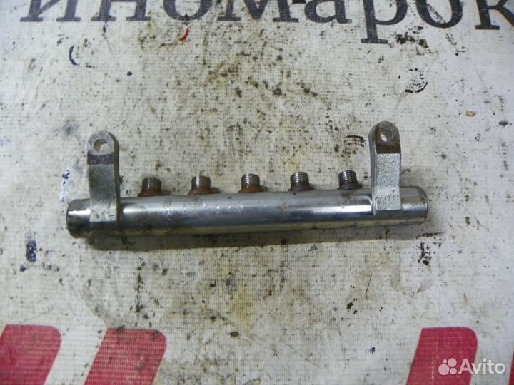 Рейка топливная (рампа) Peugeot 4007