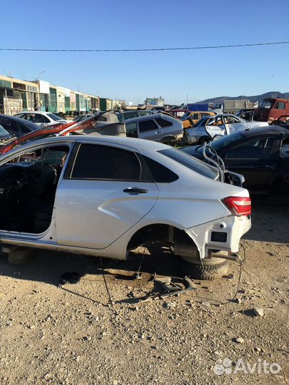 Разбор веста (Лада Веста)