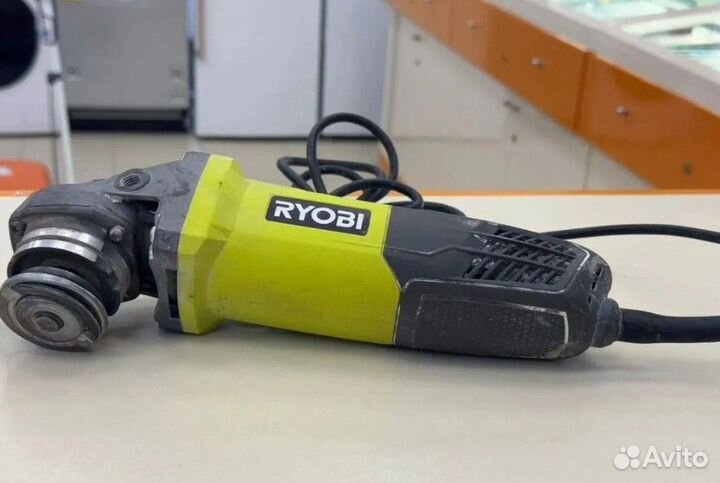Угловая шлифмашина Ryobi RAG800-125
