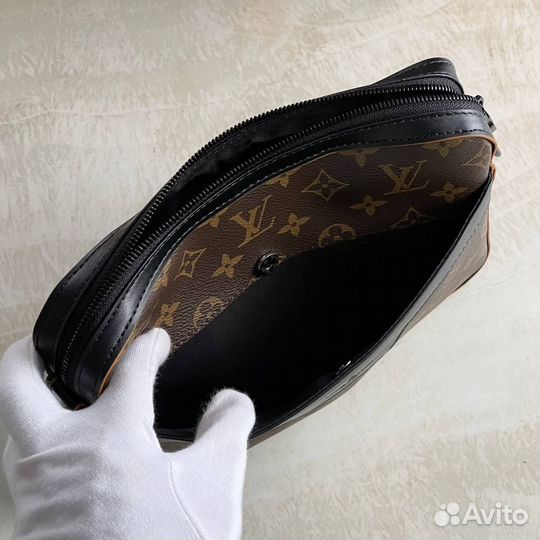 Мужская сумка Trio Messenger LouisVuitton