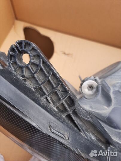 Передняя правая фара форд транзит