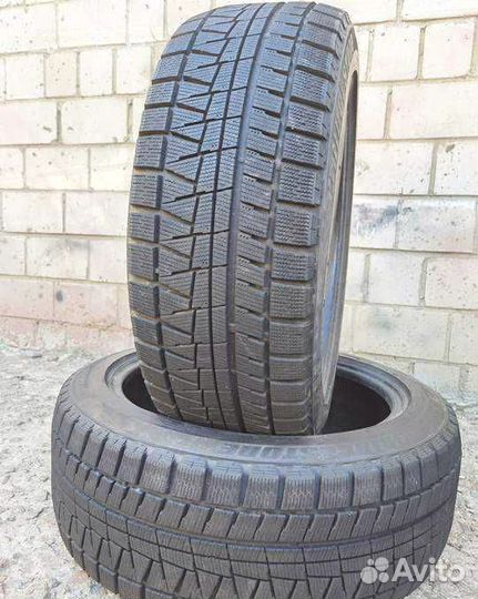 Bridgestone Blizzak Revo GZ 245/45 R18 96Q