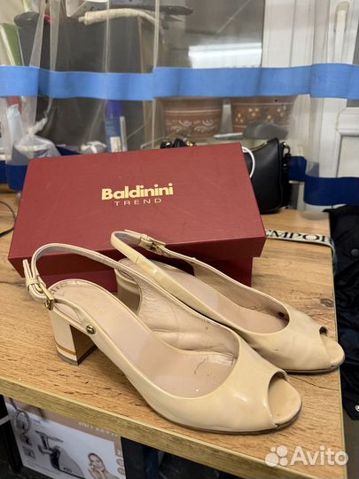 Baldinini босоножки 39