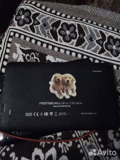 Продам три планшета у двух надо менять стекло у тр