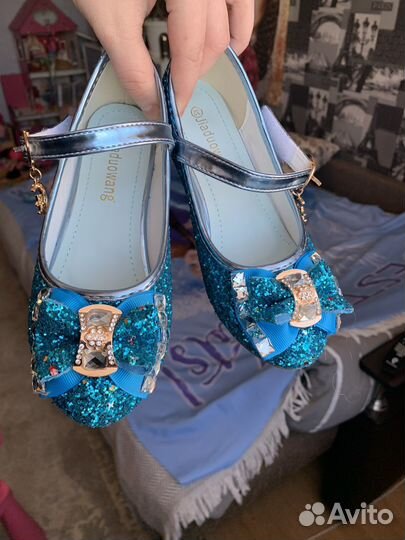 Туфли для девочки 32 размер новые