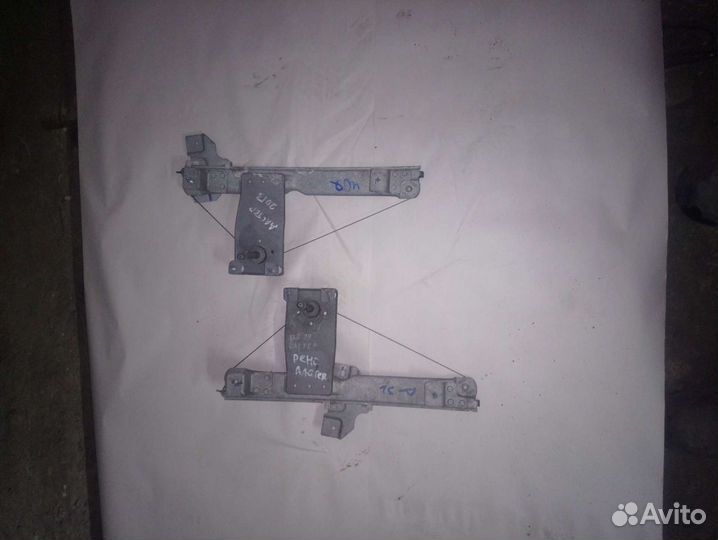 Стеклоподъемник задний Renault Duster