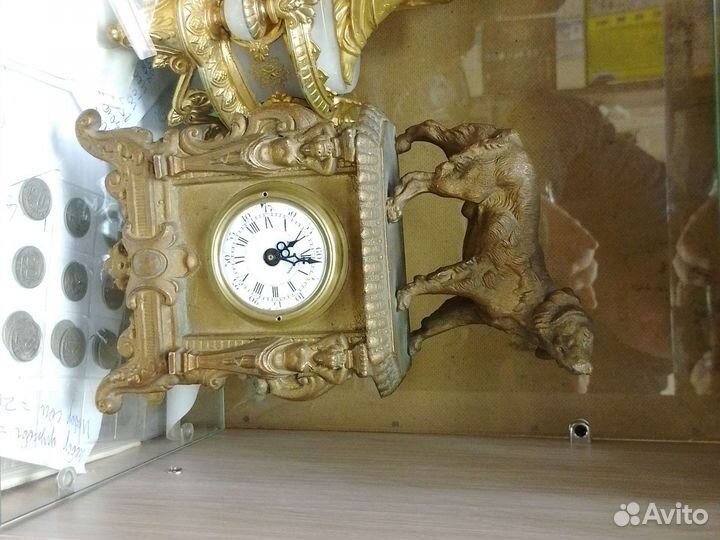 Часы Антикварные начало 20 века Собака