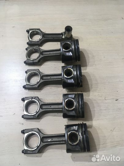 Поршень с шатуном для BMW X5 E70 m57tue2