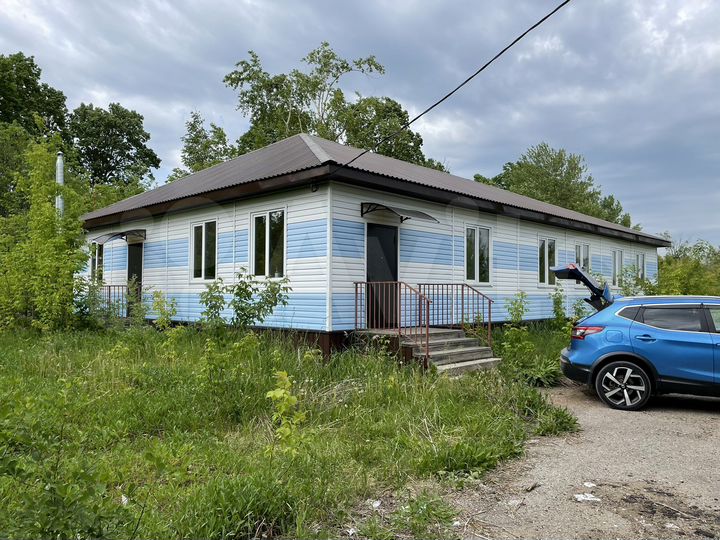 Здание 207м2 с земельным участком 48 соток