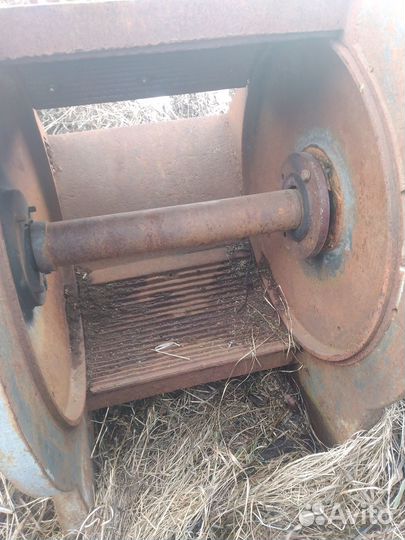 Зернодробилка молотковая