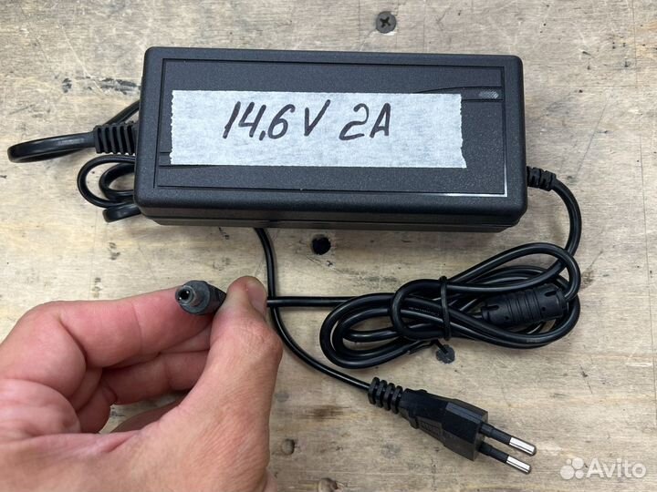 AC/DC адаптер, блок питания 14,6v 1a, 2a