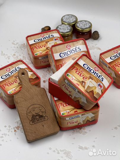 Бри сыр мягкий с белой плесенью из Франции