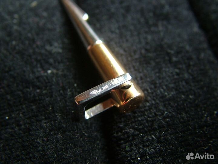 Кулон Подвеска baraka золото 750, бриллиант 0.04 c