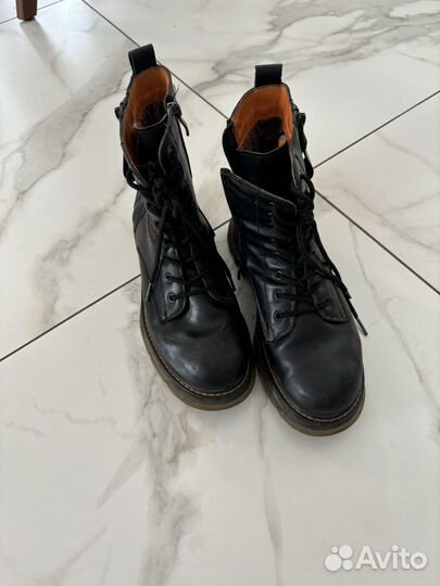 Ботинки женские 38