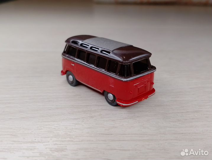 A24) Volkswagen Transporter T1 (1950-1968) вишнево