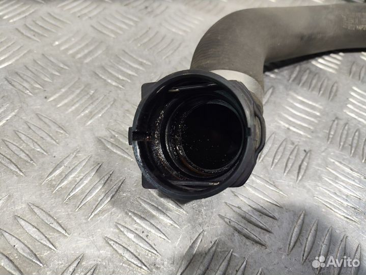 Б/У Патрубок радиатора Mercedes#001