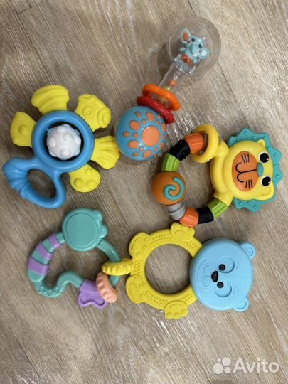 Погремушшки, Прорезыватель