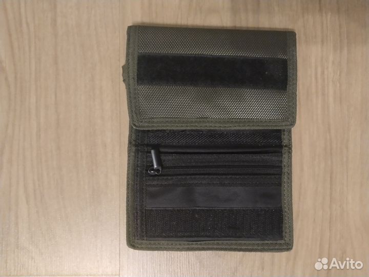 Кошелёк мужской, зелёный