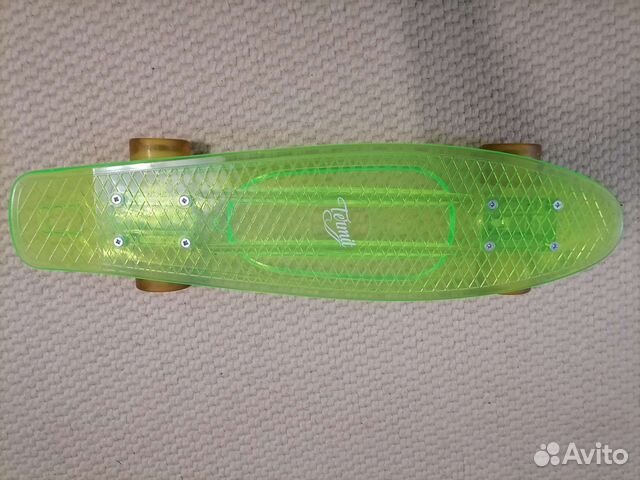 Скейтборд со светящимися колесами