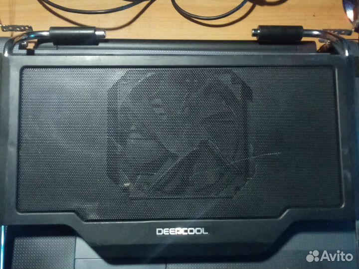 Подставка с охлаждением для ноутбука