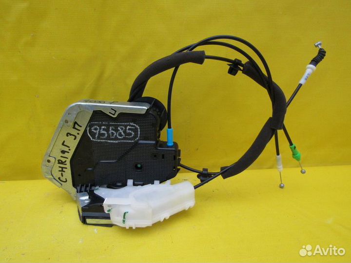 Замок задней двери Toyota C-HR 18-23г 95685