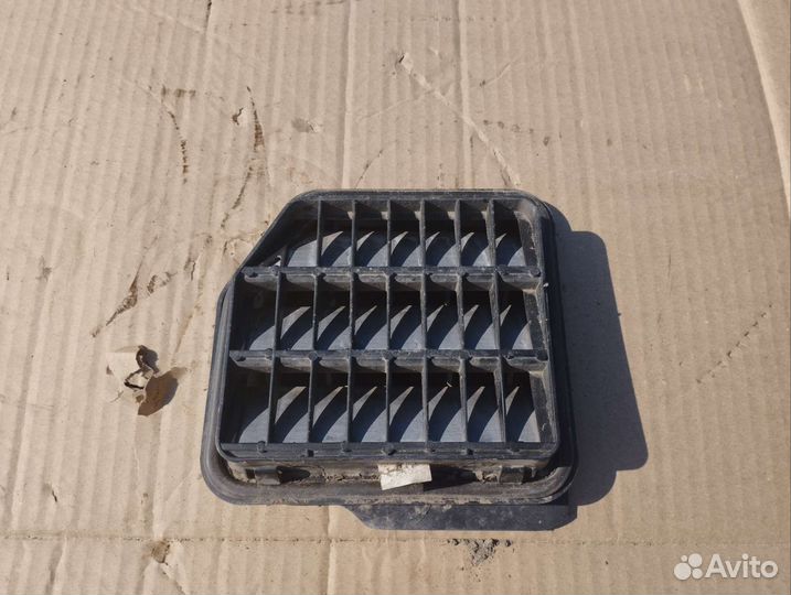 Клапан салона левый Volkswagen Golf 6