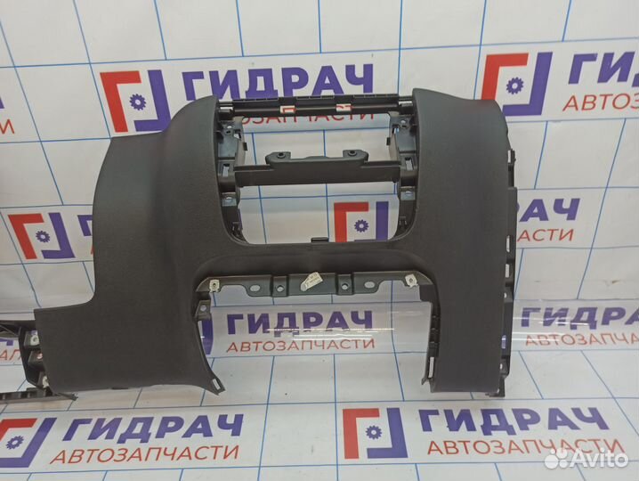 Накладка декоративная на торпедо Volksvagen Tiguan