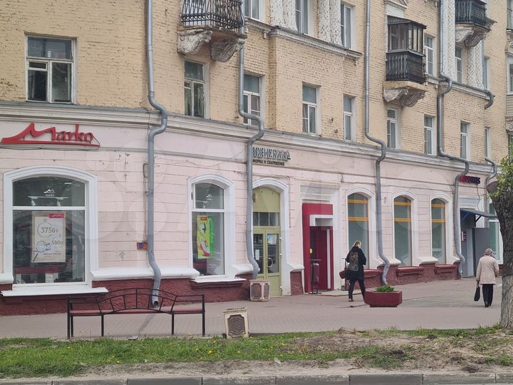 Торговая площадь, 182 м²