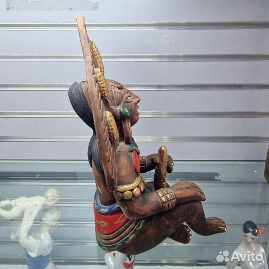 Старинная антикварная статуэтка