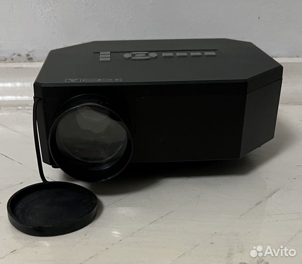 LED проектор мини Unic UC 30