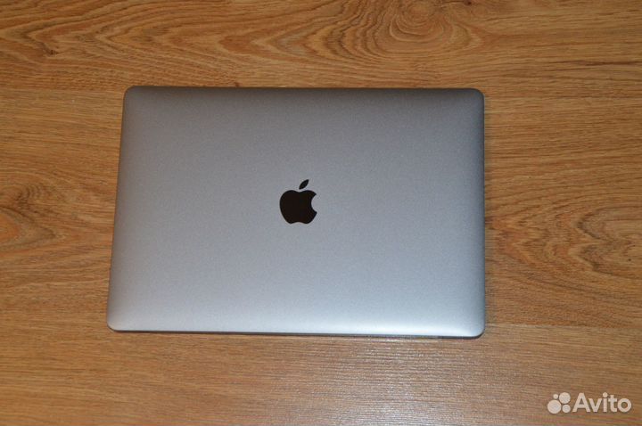 Macbook Air M1 2020 8/256Gb Space Gray