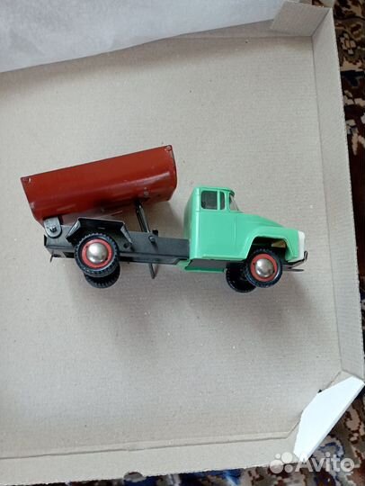 Игрушка ЗИЛ самосвал, сделано в СССР
