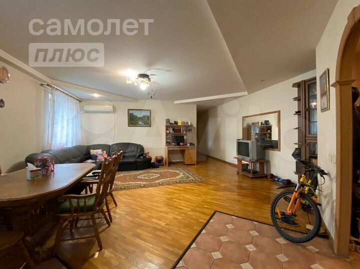 3-к. квартира, 109 м², 3/14 эт.