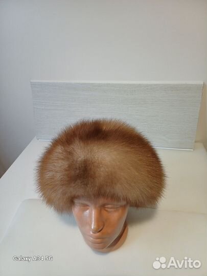 Меховая шапка из куницы