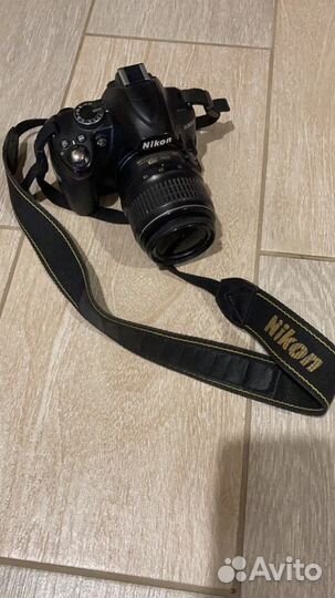 Зеркальный фотоаппарат Никон д3000