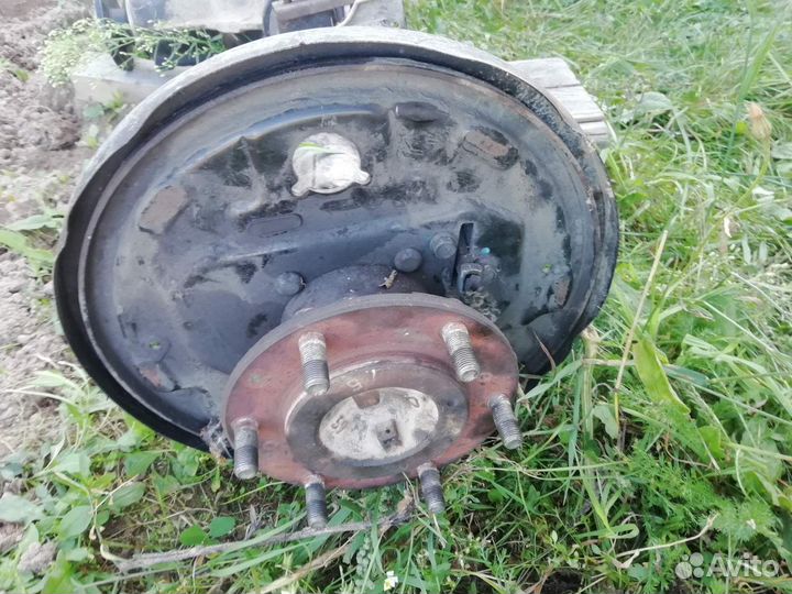 Задний мост nissan np-300