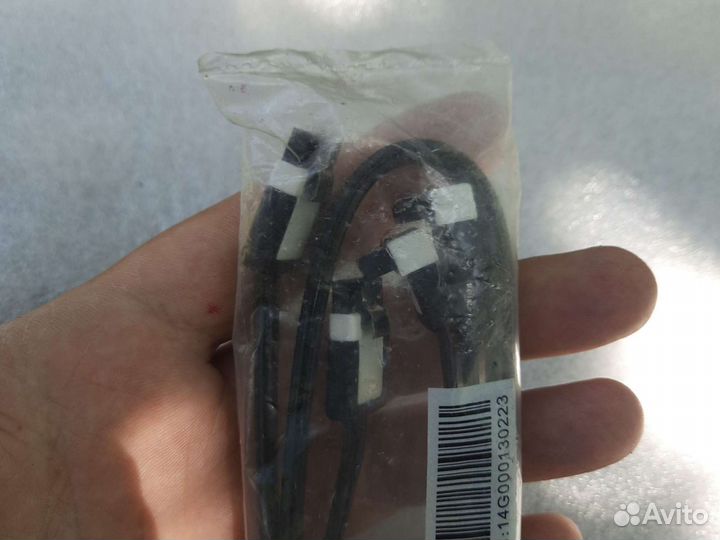 2 SATA кабеля новые