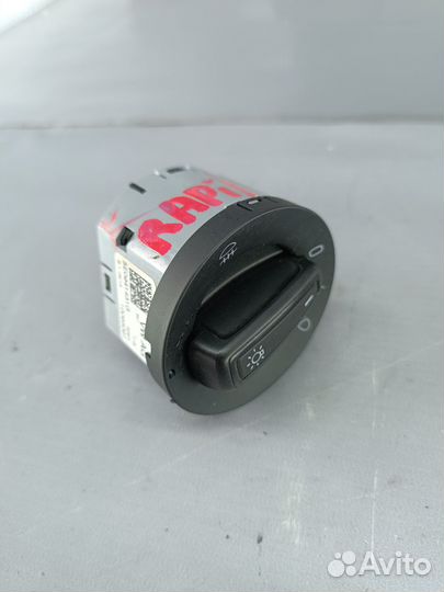 Переключатель света фар Skoda Rapid 2012-2020