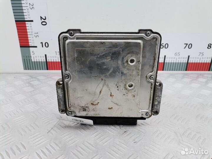 Блок управления двигателем Nissan Primastar