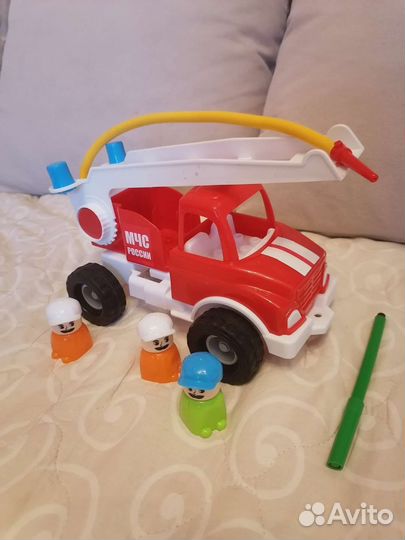 Chicco мастерская плотника, пожарная машина