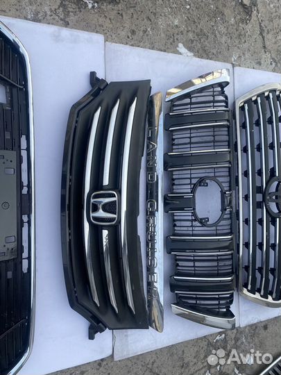 Решетка радиатора toyota,Honda и другие