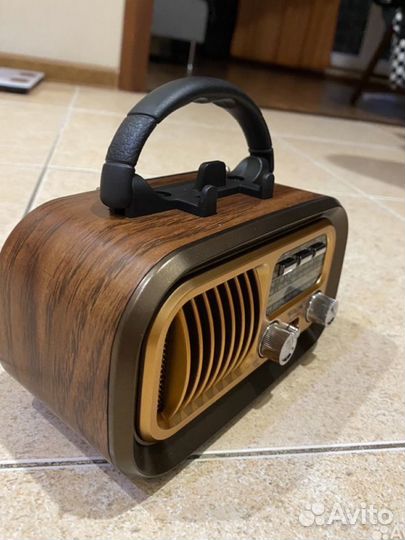 Радиоприемник в стиле ретро