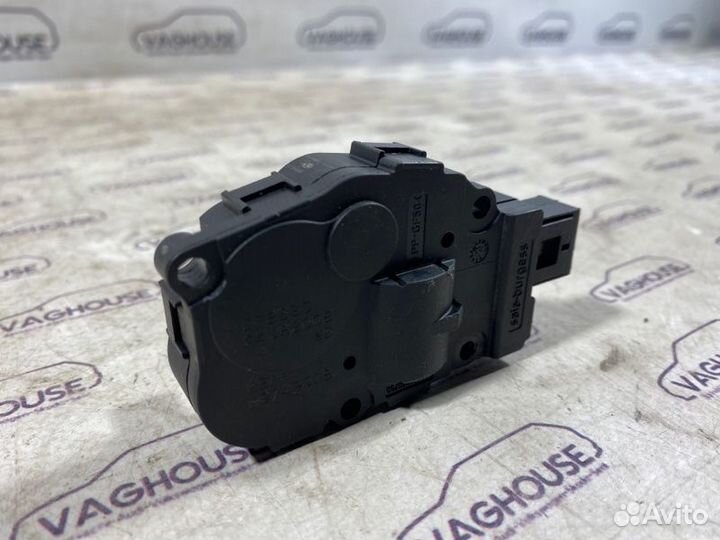 Моторчик заслонки печки Audi S5 8T 4.2 CAU 2008