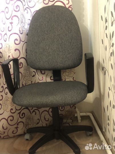 Компьютерное кресло