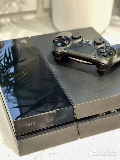 Sony PS4 slim